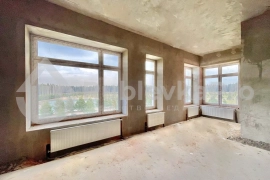 4-комн. квартира, 180 м², 8 окон