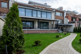 Новый премиум таунхаус с лифтом