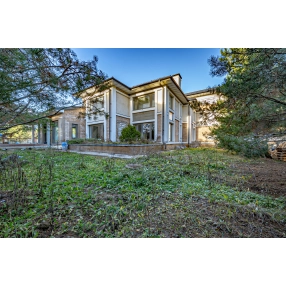 Дом 1452 м2, 26 сот.